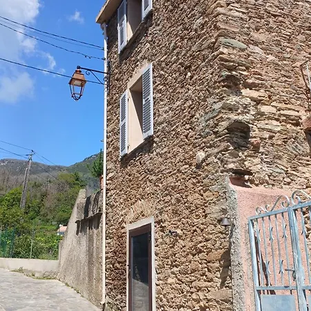 Apartment Le Refuge De La Tour Entre Et Ciel Porri