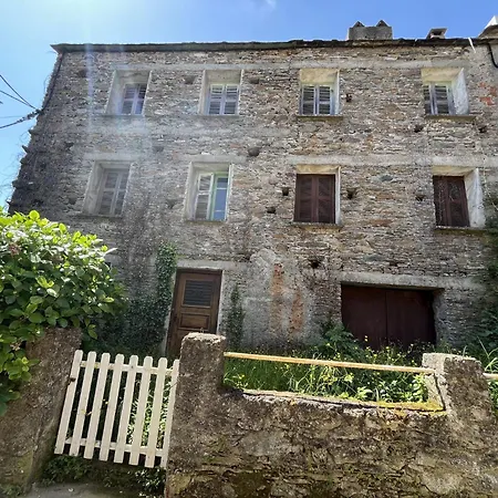 Le Refuge De La Tour Entre Et Ciel Porri