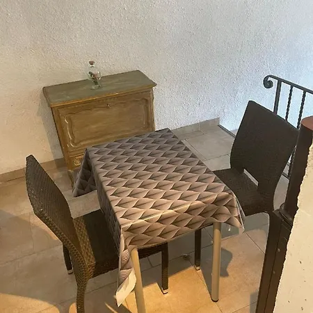 Apartamento Le Refuge De La Tour Entre Et Ciel