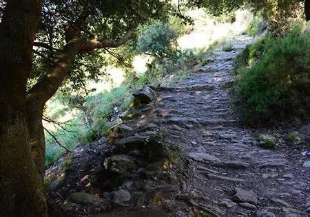 Le Refuge De La Tour Entre Et Ciel