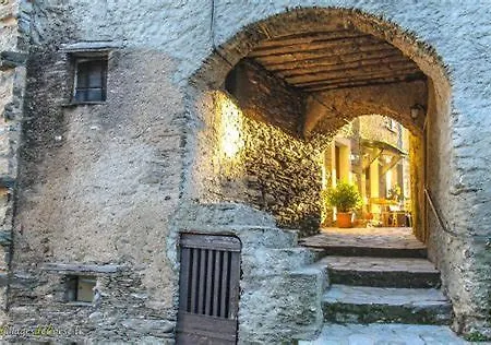 Le Refuge De La Tour Entre Et Ciel Apartament Porri