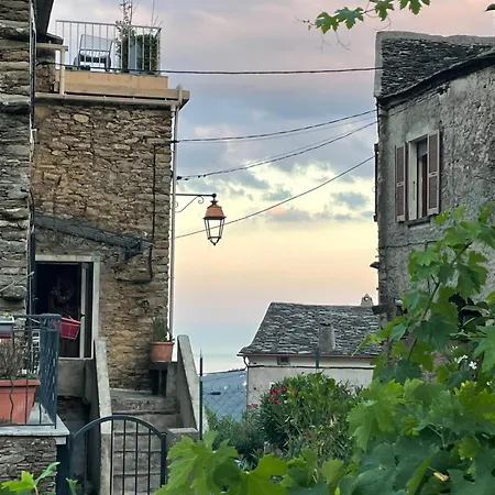 Le Refuge De La Tour Entre Et Ciel