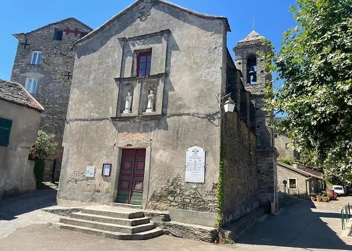 Le Refuge De La Tour Entre Et Ciel