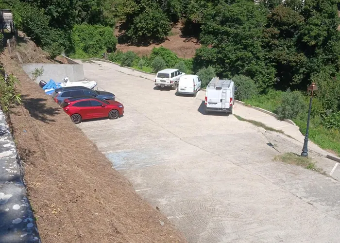 Le Refuge De La Tour Entre Et Ciel דירה Porri