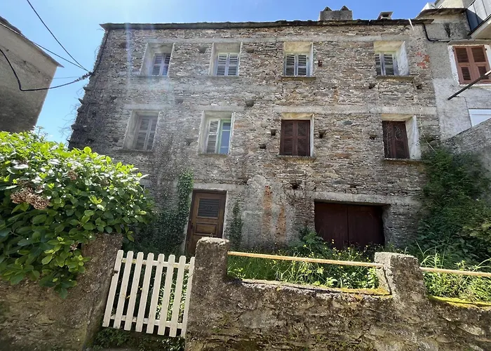 Le Refuge De La Tour Entre Et Ciel Porri