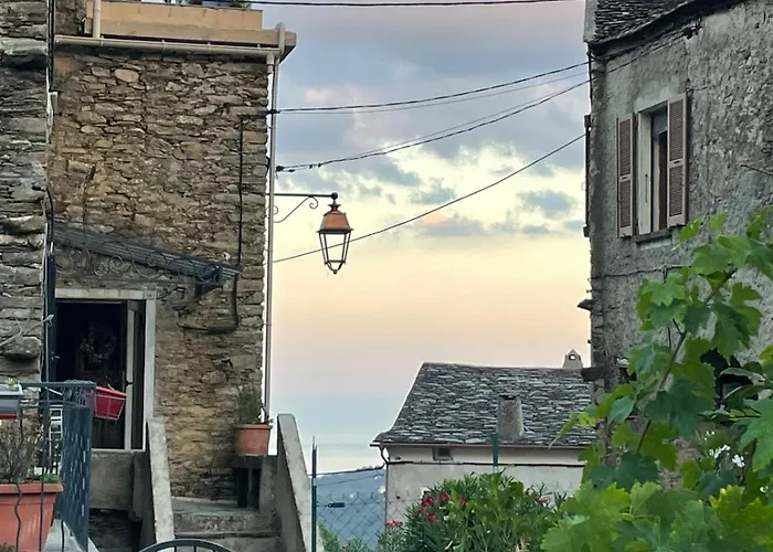 Le Refuge De La Tour Entre Et Ciel